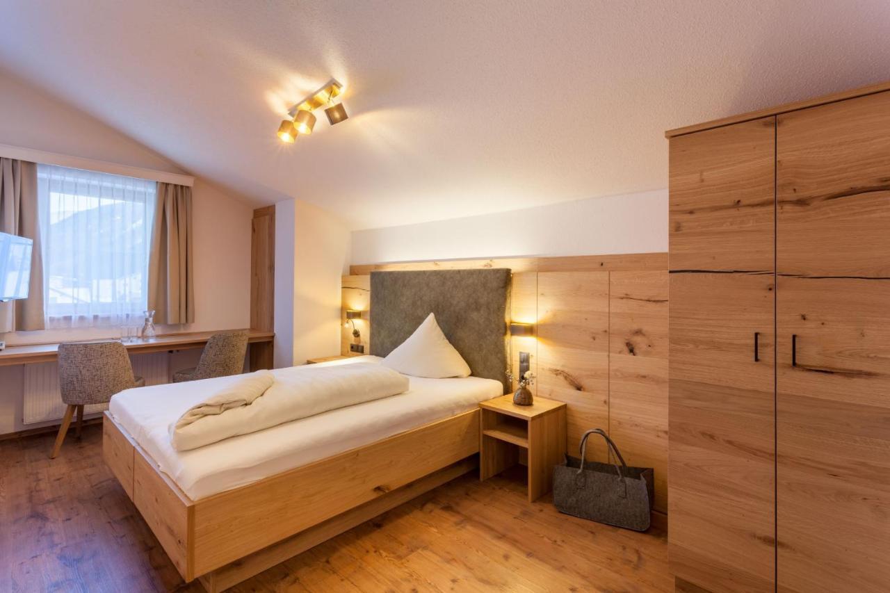 Luggi Hotel 2*